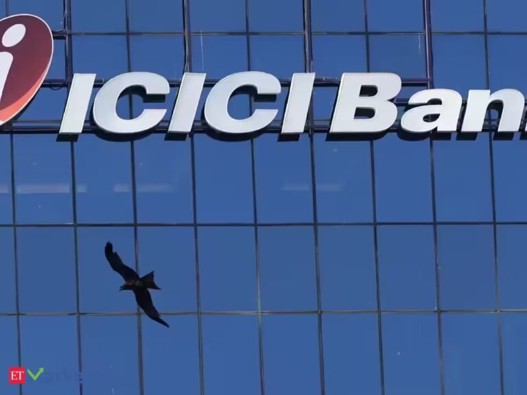 ICICI Bank profit spurts 20% on NII; core profitability a tad lower on FCNR(B)