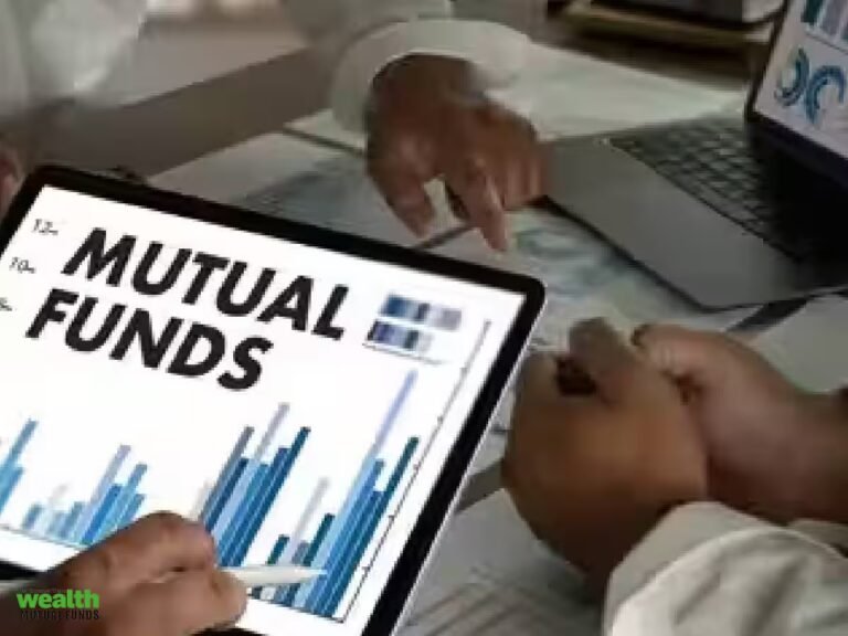 Mutual fund holdings of IT stocks sink to record low in September