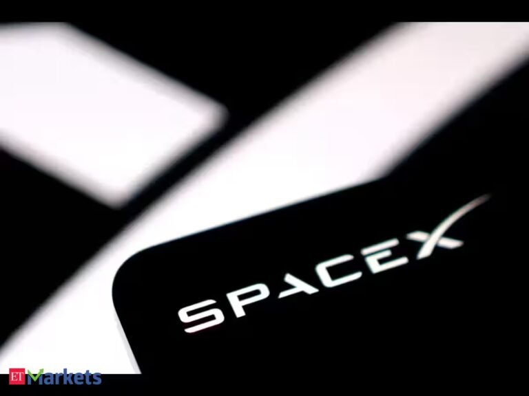 SpaceX Q3 revenue soars 161% YoY on AI business growth, beating estimates