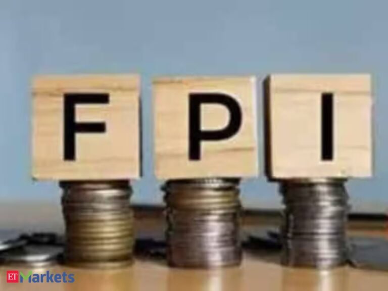 Financials, FMCG lead FPI sell-off; IT stocks buck the trend in first half of October