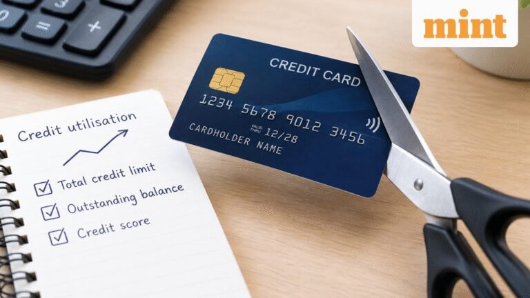 Two people spend ₹30,000 on credit cards, but one may have a lower credit score. Here’s why it happens