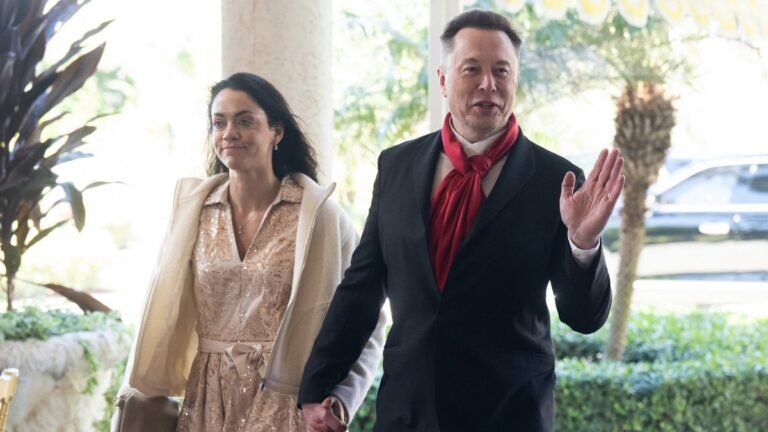 Elon Musk Splits From Shivon Zilis—Will She Move Out of His $35M TX Compound?