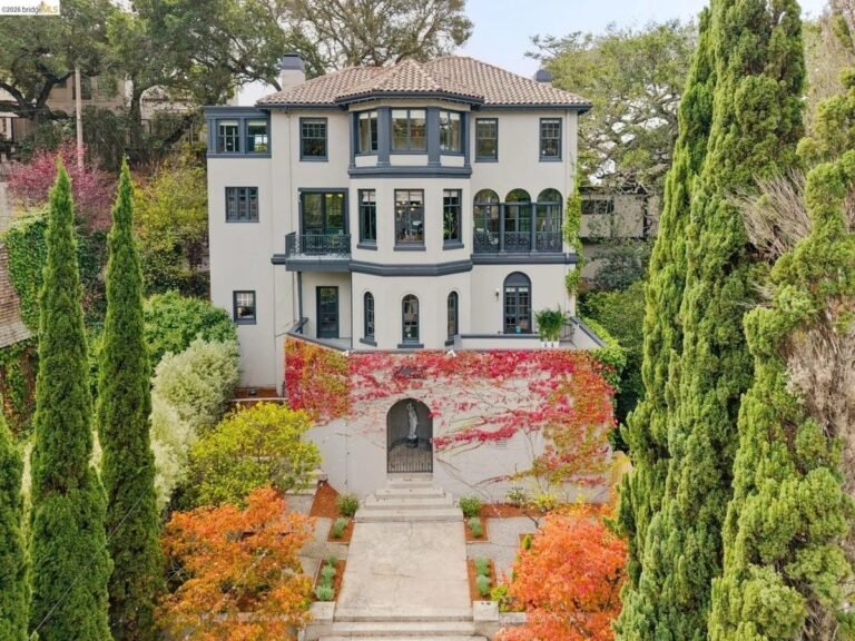 A 1915 Willis Polk House in Berkeley Gets Its Soul Back—and Finds a Buyer