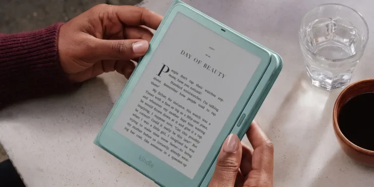 Amazon’s New Kindle Case Is an Insult to Lefties