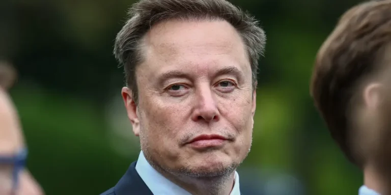 Elon Musk Regains Trillionaire Status With SpaceX Stock Rise