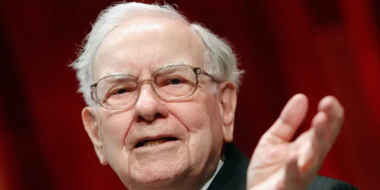 Why Buffett’s Berkshire Is Betting Nearly $1 Billion on Bending Spoons
