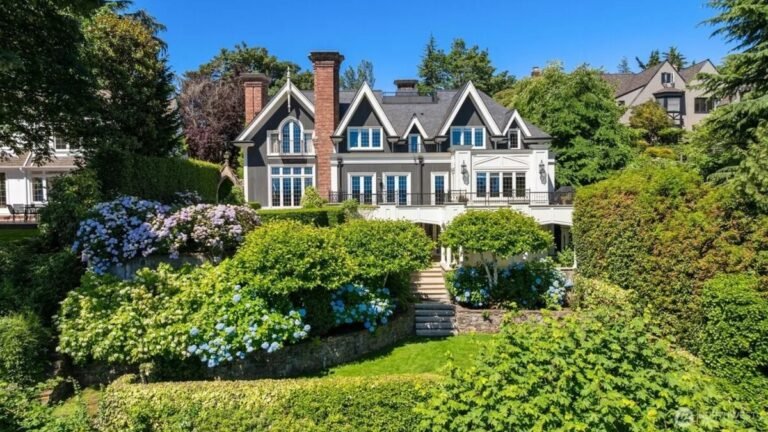 Ex-Microsoft Exec’s $9.75M Seattle Estate Drops Price by $2 Million