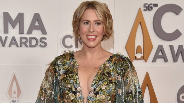 Erin Napier Shares Homeschool Update as “Home Town” Goes International