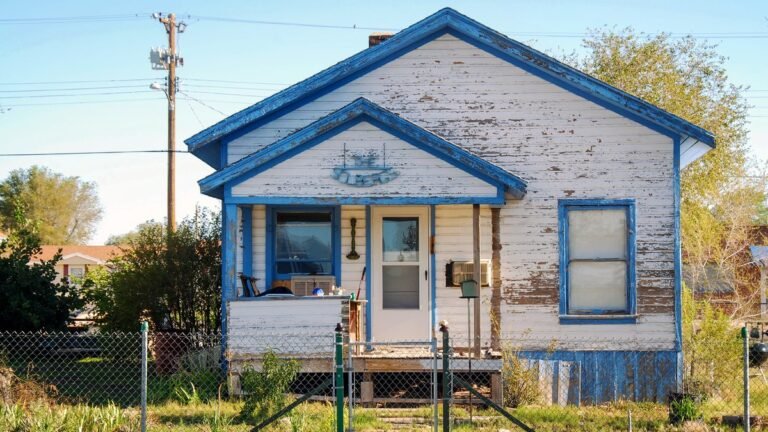 Homeowners Are Cashing In on HELOCs To Pay Off Debt While Homes Fall Apart