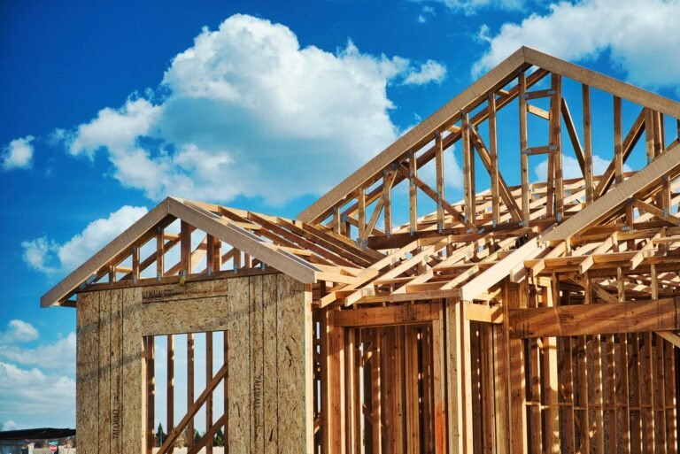 Homebuilder Confidence Declines to Its Lowest Point in 14 Years