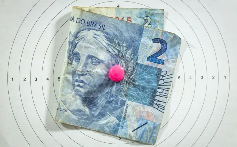 BRL bulls hold firm after Bolsonaro first-round win