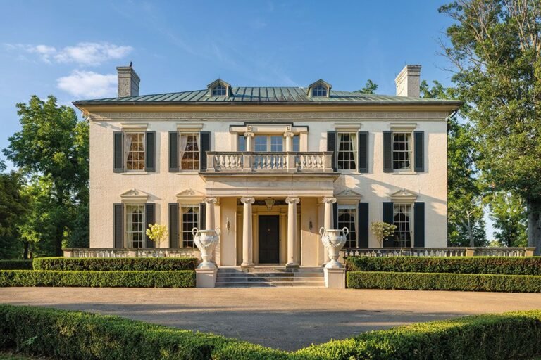 8 of the best houses for sale with stables