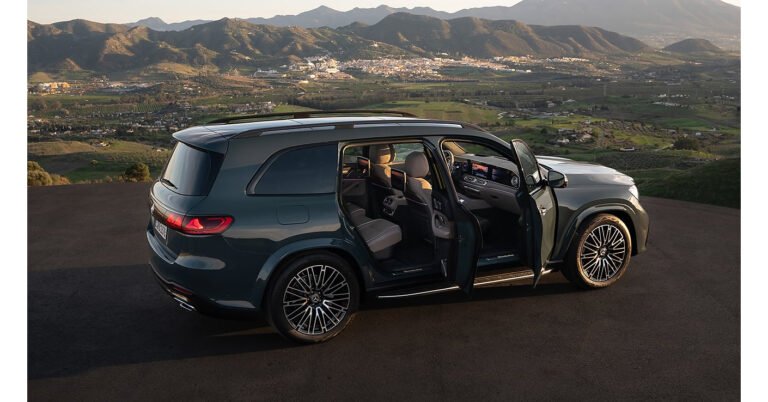 Executive SUV Savings: Discover Exclusive Mercedes-Benz GLS Specials near Phoenix