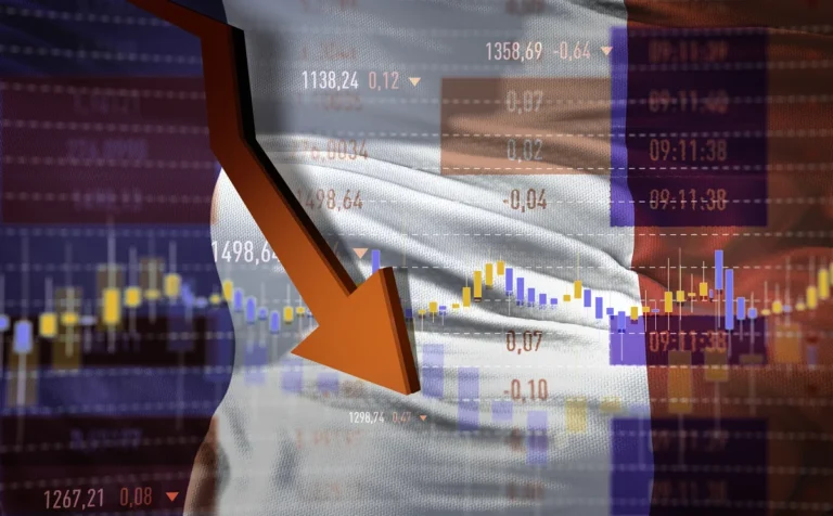 Hedge funds target euro downside amid France unrest