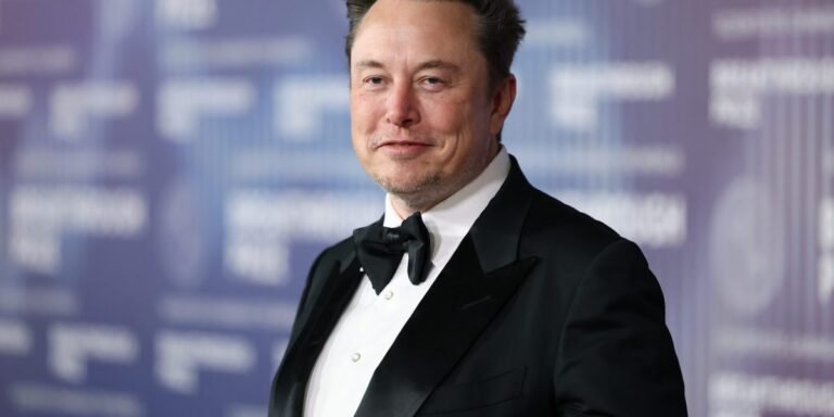 Billionaire Elon Musk says he’ll give every kid in America shares of SpaceX next year