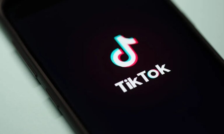 TikTok Launches AI Shopping Assistant