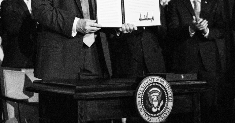 Trump signs executive order targeting mortgage and housing costs