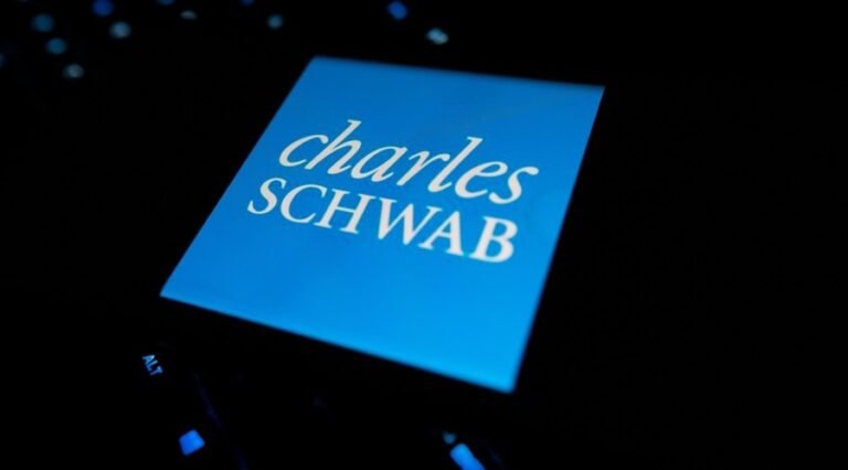 Schwab Trading Activity Jumps 44%, Outpacing Revenue Growth