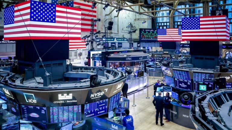 Why Homebuyers Should Be Watching the Global Bond Market Meltdown