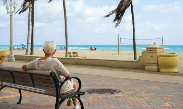 Florida’s property tax break skips Canadian snowbirds
