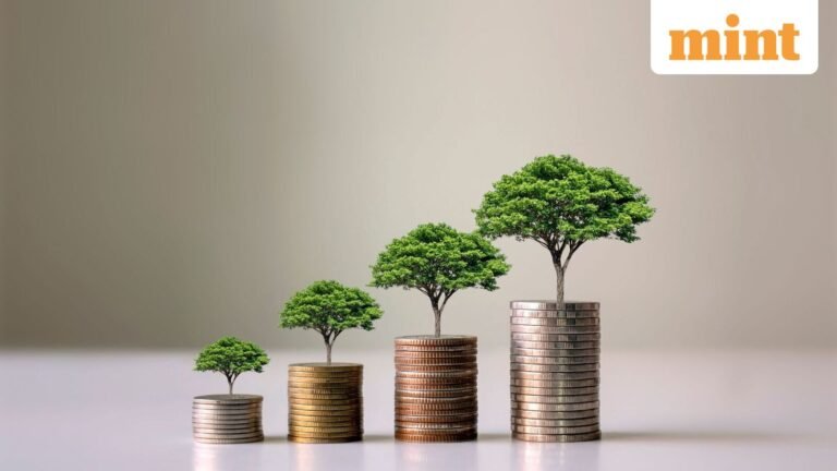 ₹10,000 monthly in Post Office RD vs PPF: Which investment builds a bigger corpus in 15 years? Returns compared