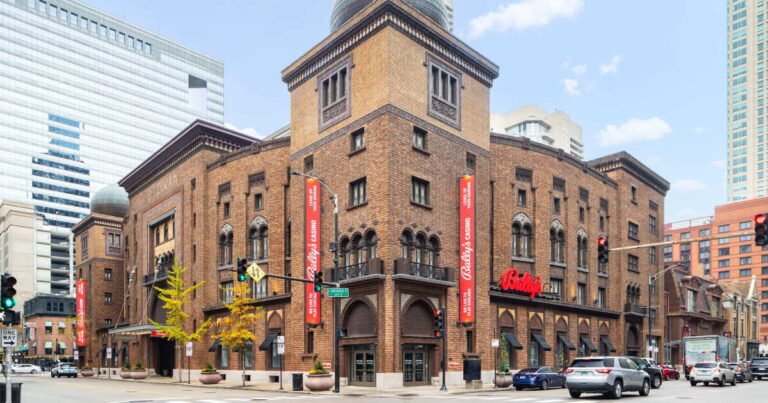 Illinois gambling revenues surge, but Chicago casino trails