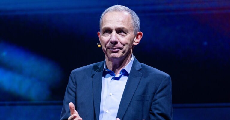 PayPal counts on growing its business beyond payments