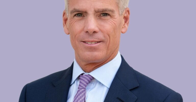 How Mike Lyons, Truist’s new CEO, is plotting a turnaround